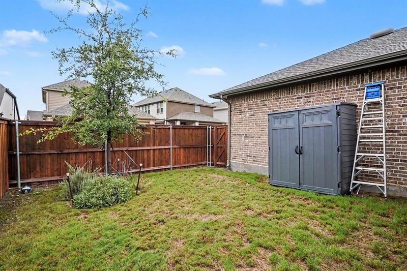 909 Almond Blossom Circle, Crowley TX 76036 - Photo 25