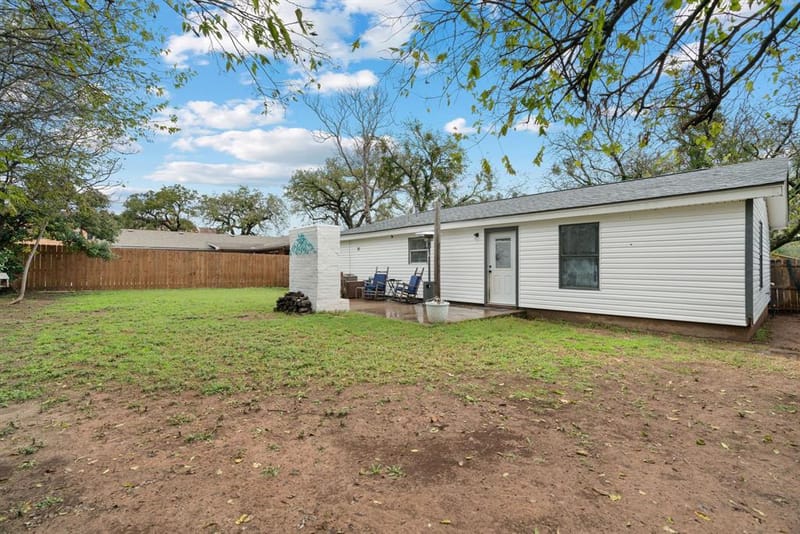 707 N Walnut Street, Weatherford TX 76086 - Photo 22