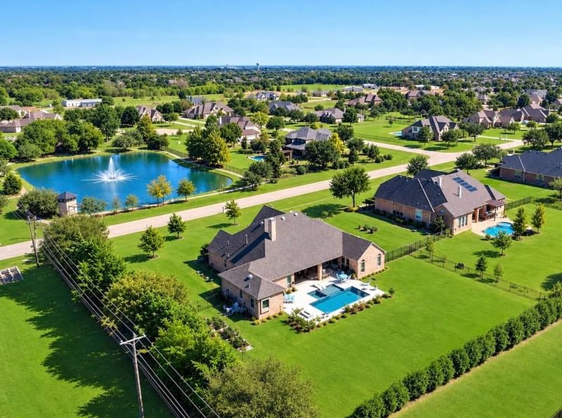 909 Amblewood Drive, Lucas TX 75002 - Photo 4