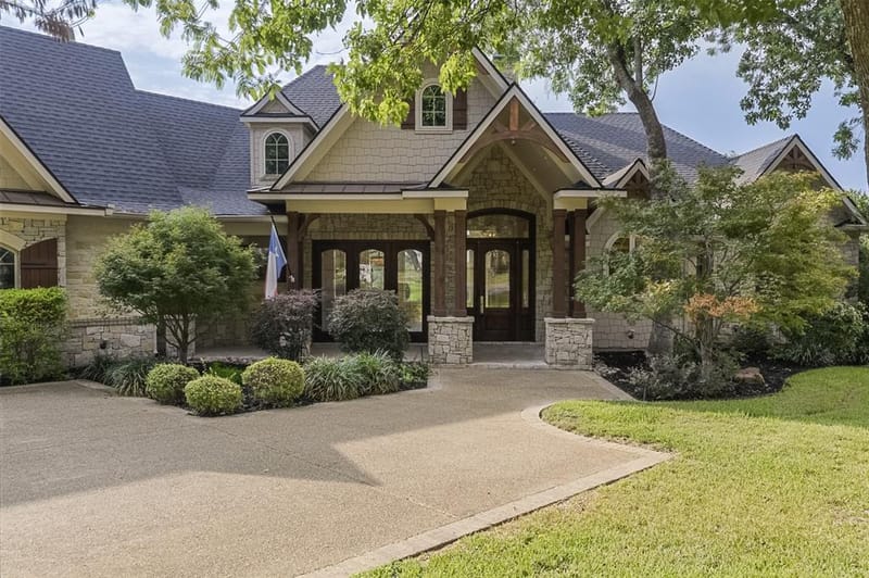 228 Katy Lake Drive, Waxahachie TX 75165