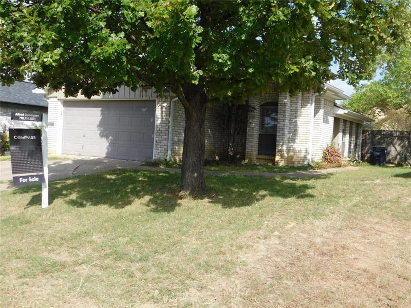 10630 Lone Pine Lane, Fort Worth TX 76108