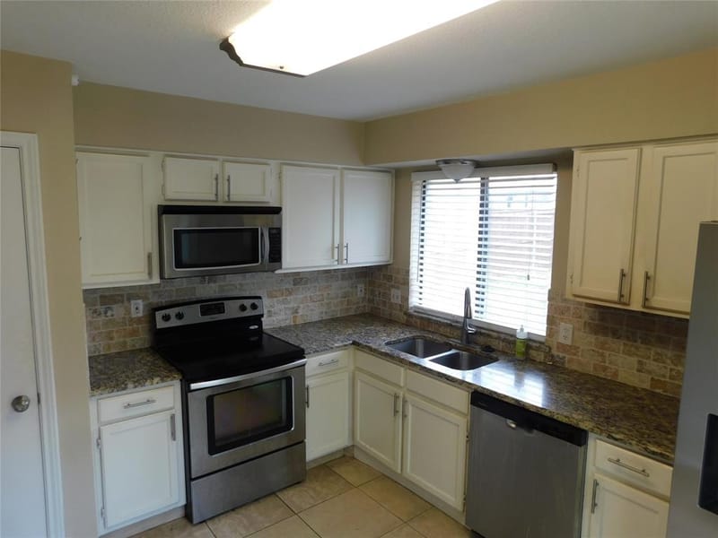 10630 Lone Pine Lane, Fort Worth TX 76108 - Photo 9