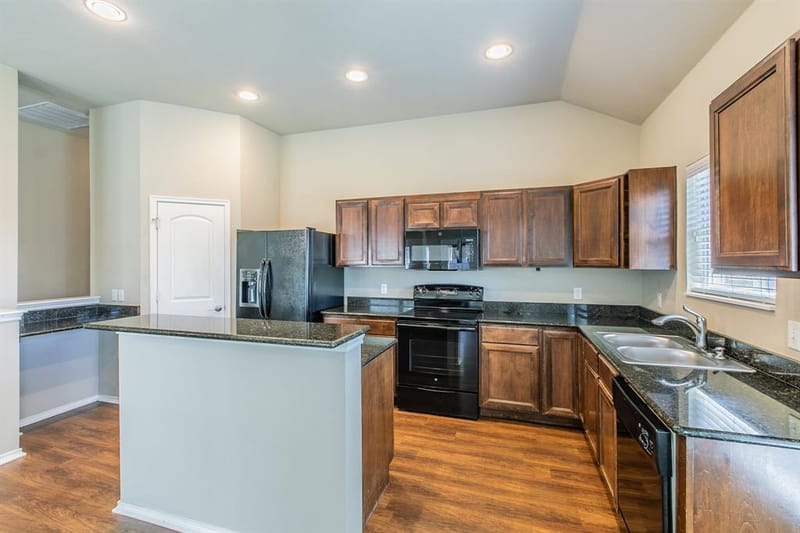 1502 Jane Lane, West TX 76691 - Photo 7