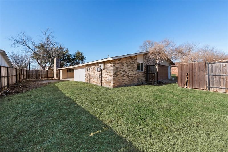 3422 Knoll Point Drive, Garland TX 75043 - Photo 18