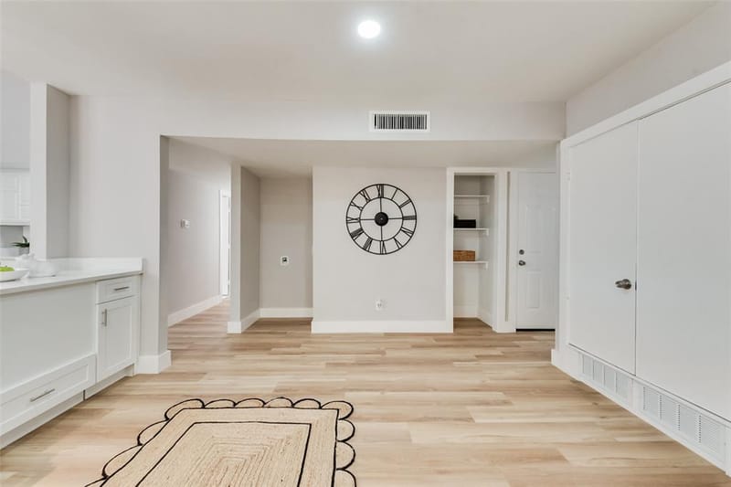 3422 Knoll Point Drive, Garland TX 75043 - Photo 11