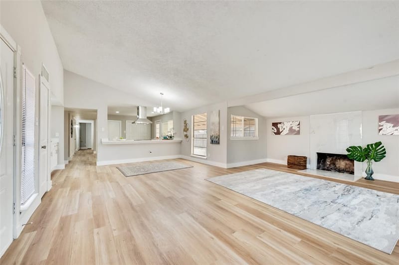 3422 Knoll Point Drive, Garland TX 75043 - Photo 4