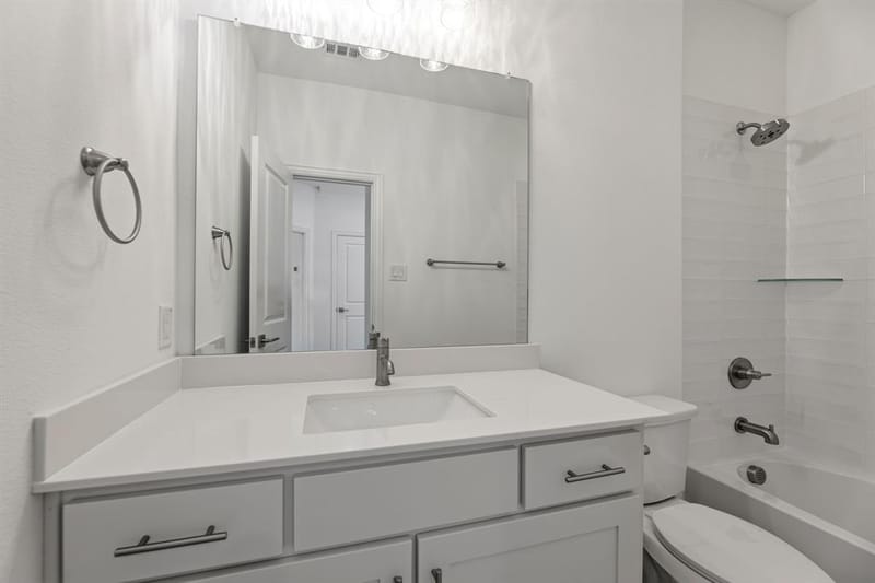 2180 Southwick Drive, Lewisville TX 75067 - Photo 8