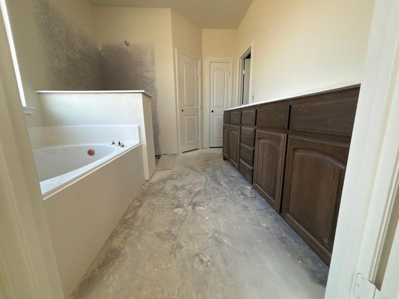 1001 Nogalito Avenue, Crowley TX 76036 - Photo 9