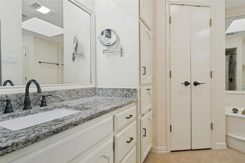 2449 Stonegate Drive N, Bedford TX 76021 - Photo 13