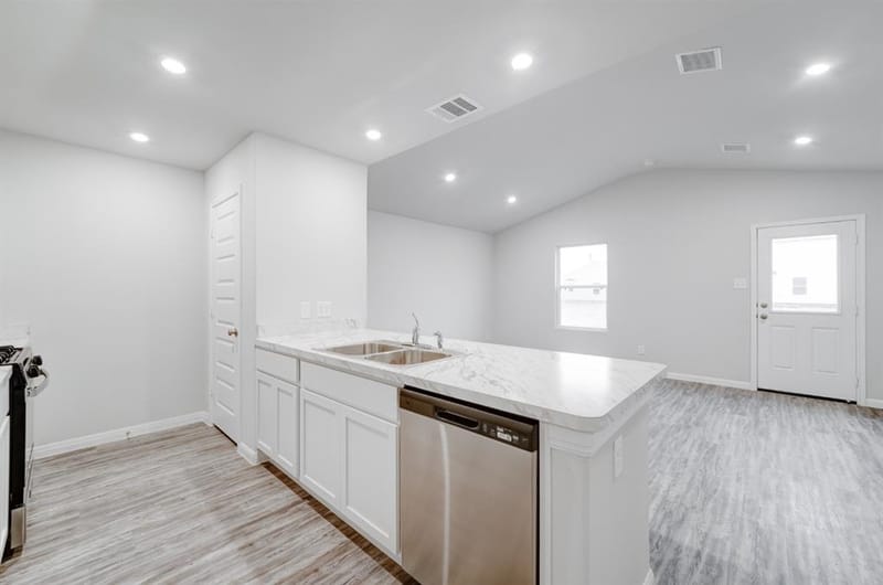 103 Allie Court, Itasca TX 76055 - Photo 2