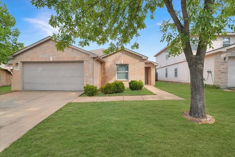 9103 Prairie Bluff Drive, Dallas TX 75227 - Photo 2