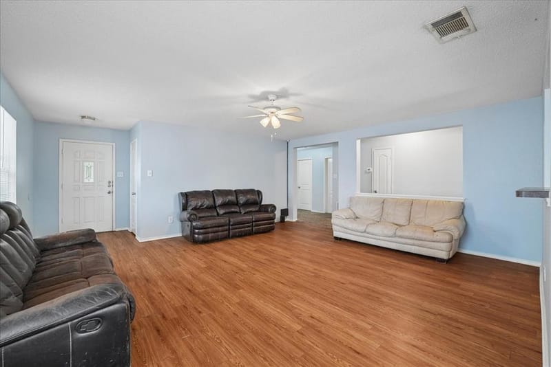 9103 Prairie Bluff Drive, Dallas TX 75227 - Photo 7