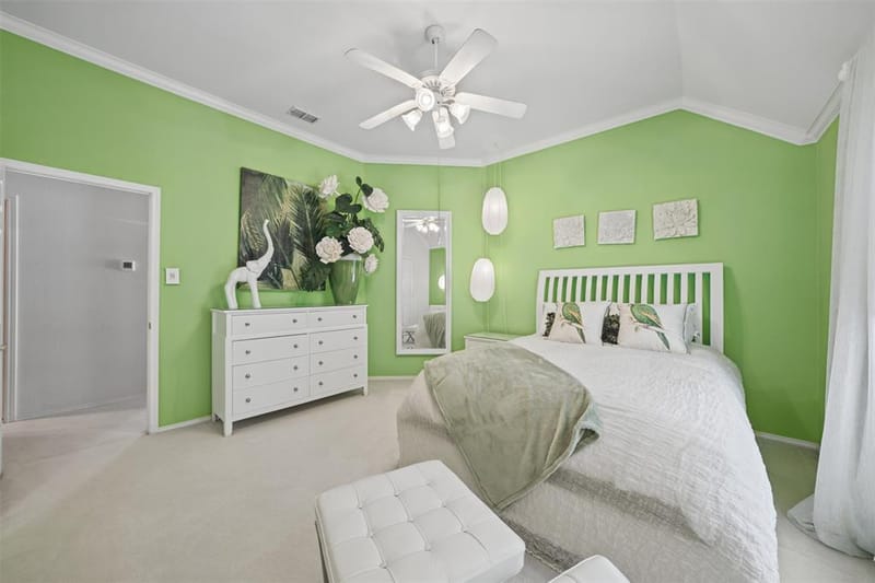 800 Timberwolf Court, Crowley TX 76036 - Photo 27