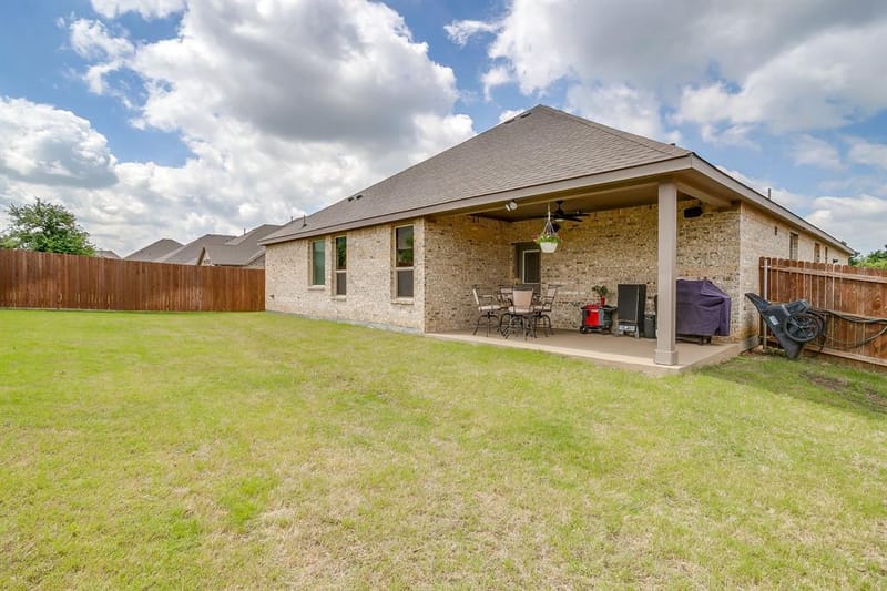 912 Bailey Lane, Mansfield TX 76063 - Photo 32