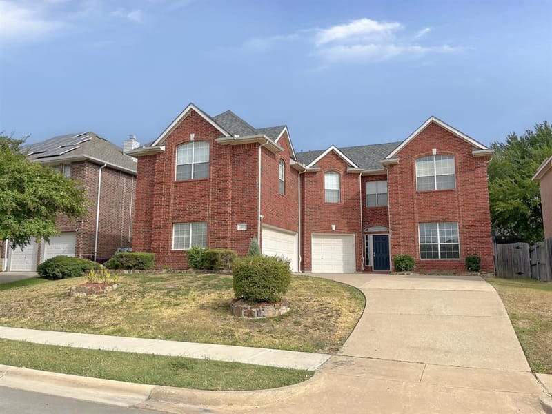 1617 Buena Vista Drive, Denton TX 76210 - Photo 2