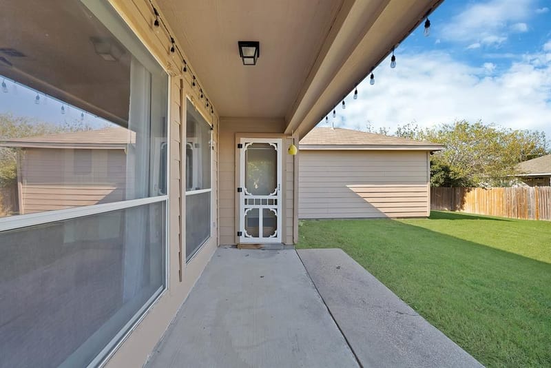 660 Rosario Lane, Fort Worth TX 76052 - Photo 32