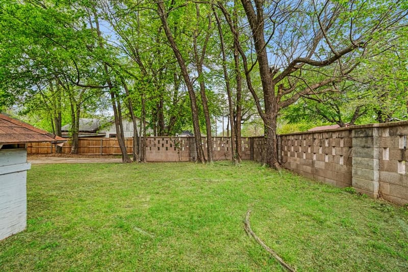 1363 Pine Bluff Street, Paris TX 75460 - Photo 21