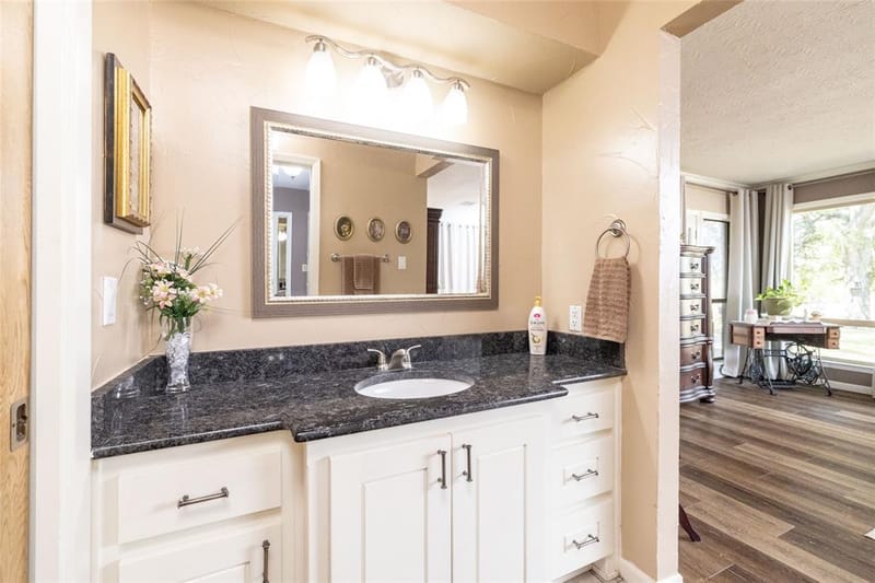 304 Lakeview Drive, Runaway Bay TX 76426 - Photo 26