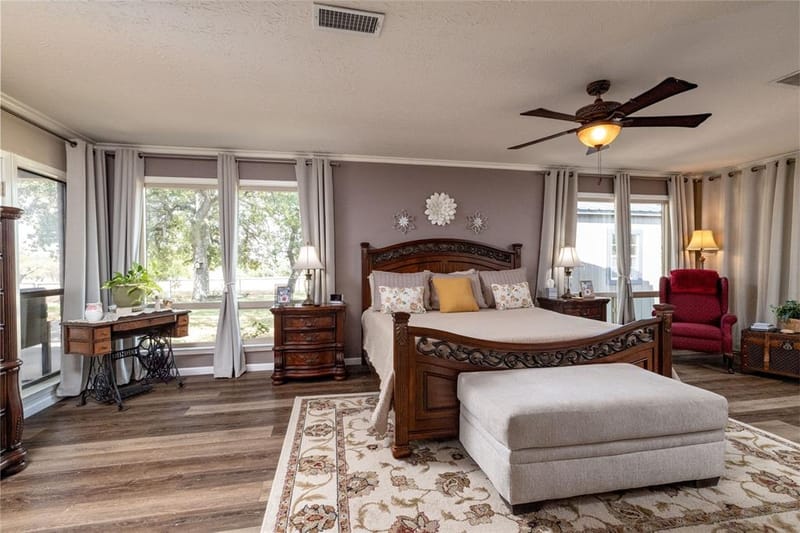 304 Lakeview Drive, Runaway Bay TX 76426 - Photo 22