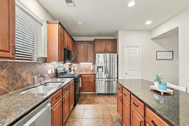10621 Matador Drive, McKinney TX 75072 - Photo 15