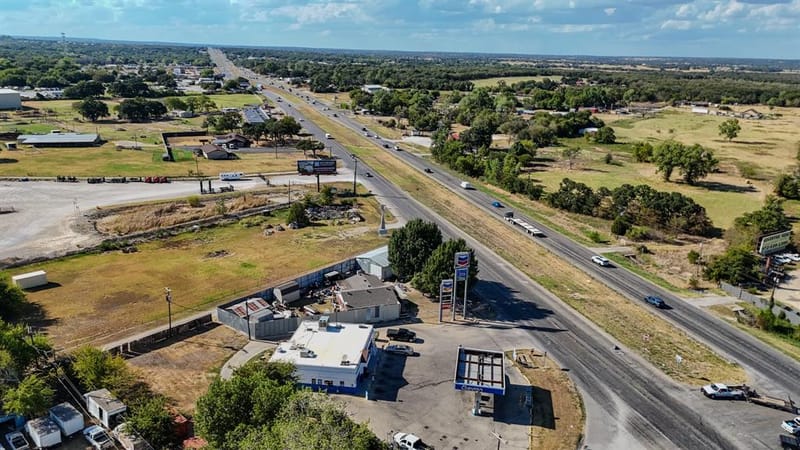 5090 E Highway 199, Springtown TX 76082 - Photo 7
