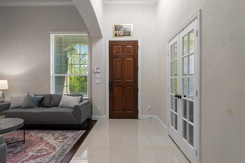 2901 Regents Park Lane, Garland TX 75043 - Photo 6
