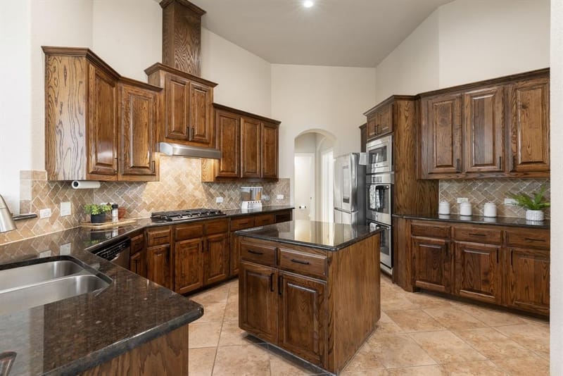 2901 Regents Park Lane, Garland TX 75043 - Photo 14