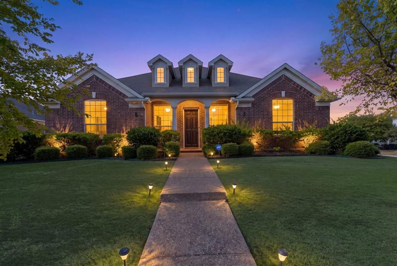 2901 Regents Park Lane, Garland TX 75043 - Photo 40