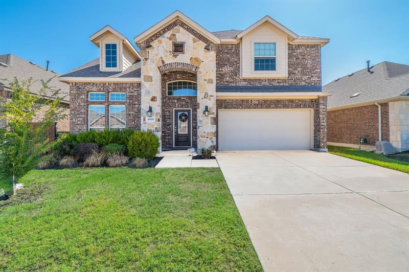 10808 Blaze Street, Aubrey TX 76227