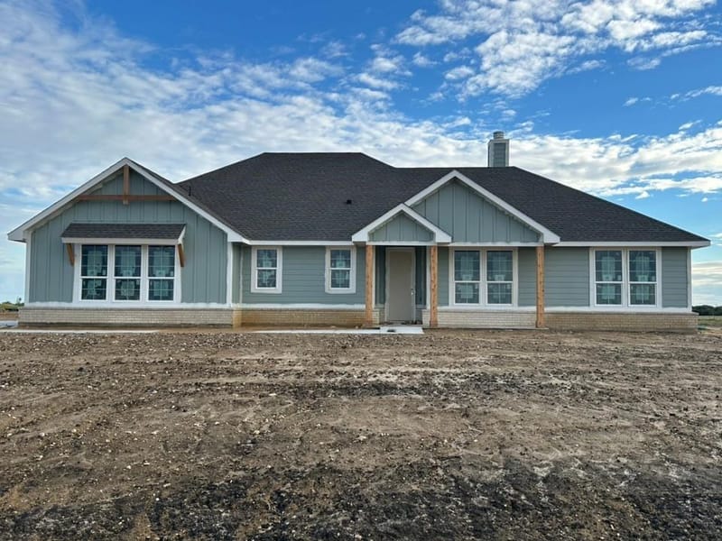 300 Horizon Road, Valley View TX 76272