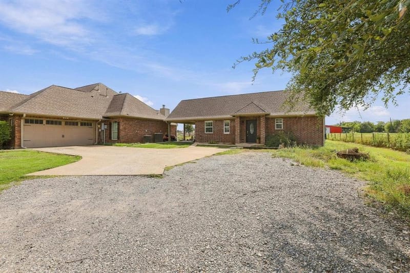 1422 County Road 377, Van Alstyne TX 75495 - Photo 33
