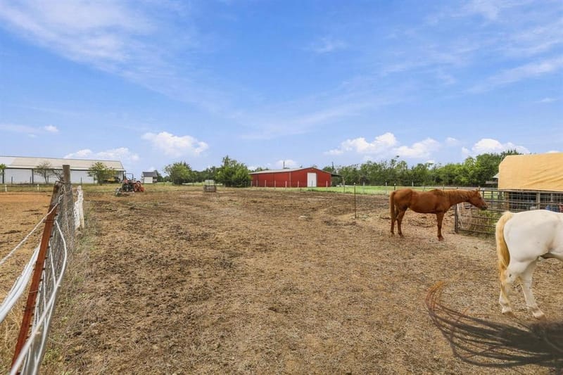 1422 County Road 377, Van Alstyne TX 75495 - Photo 37