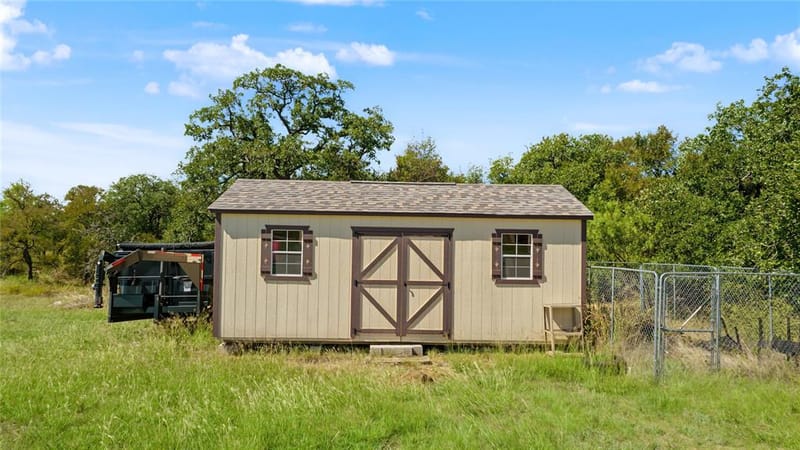 115 Chisum Drive, Millsap TX 76066 - Photo 32