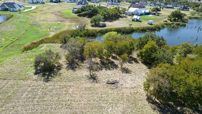 115 Chisum Drive, Millsap TX 76066 - Photo 38