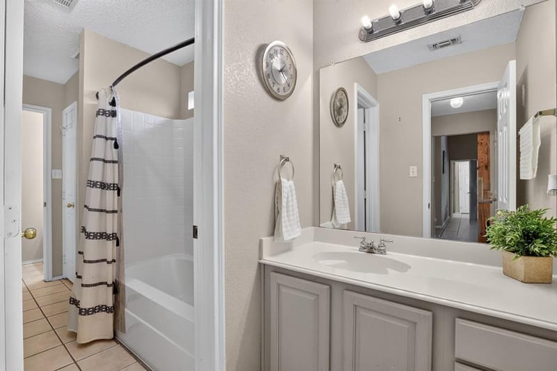 10425 Brangus Drive, Crowley TX 76036 - Photo 7