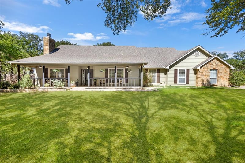 512 Post Oak Drive, Newark TX 76071