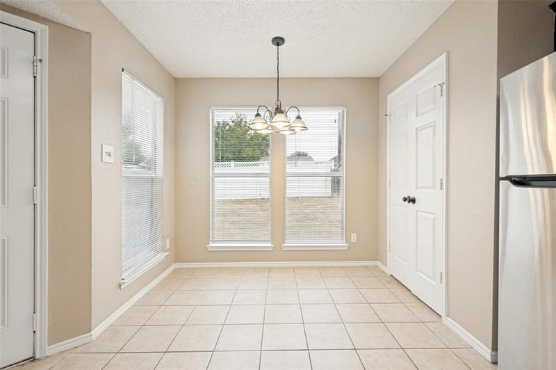 1512 Manitoba Lane, Glenn Heights TX 75154 - Photo 9