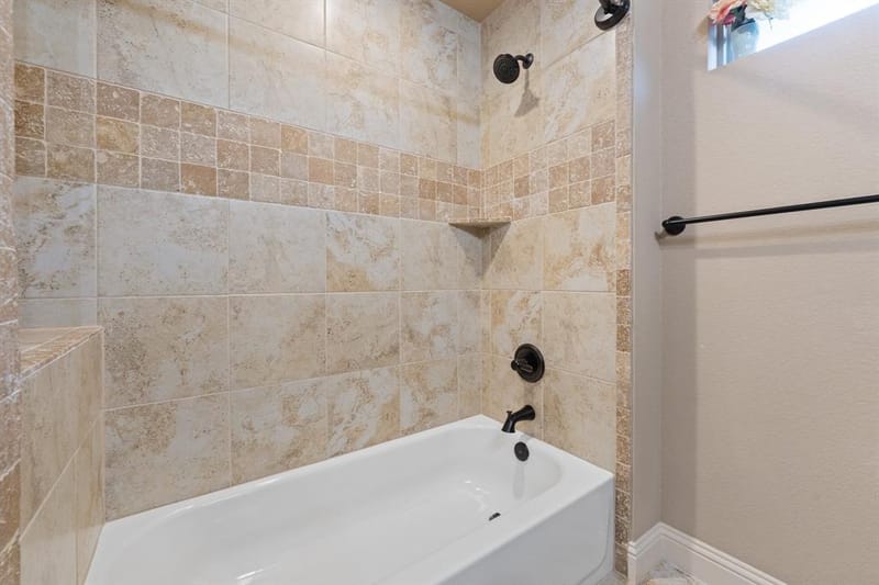 121 Tall Pine Drive, Godley TX 76044 - Photo 27