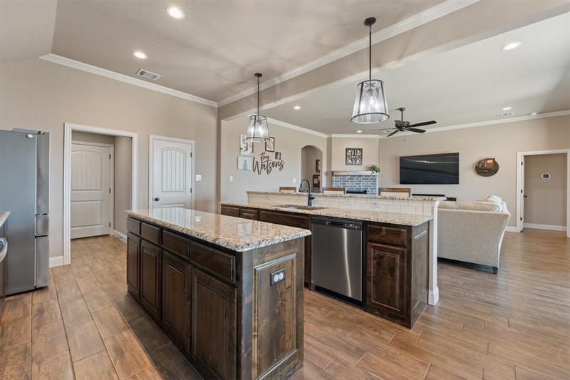 121 Tall Pine Drive, Godley TX 76044 - Photo 13