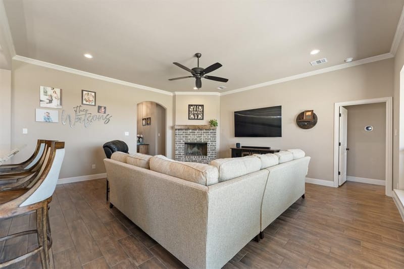 121 Tall Pine Drive, Godley TX 76044 - Photo 7