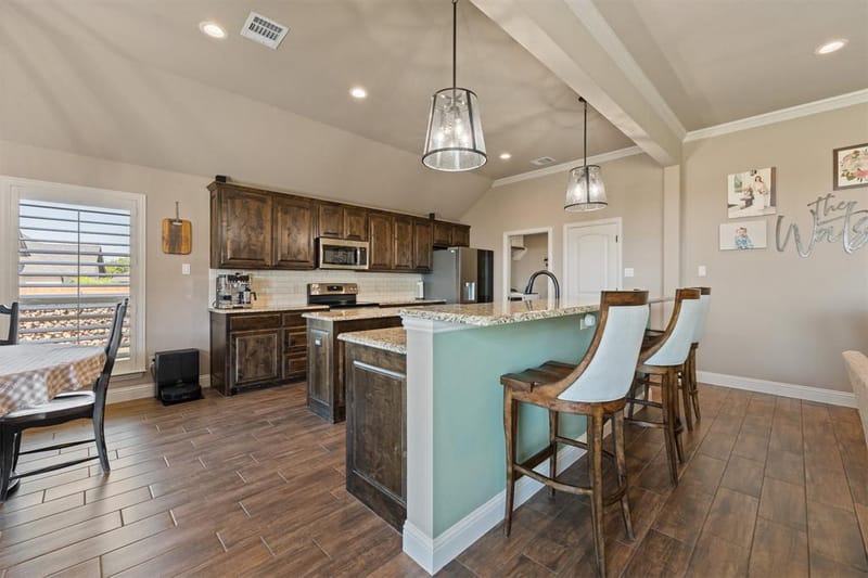 121 Tall Pine Drive, Godley TX 76044 - Photo 8