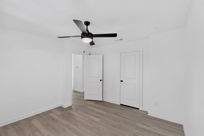 651 Ezekial Avenue, Dallas TX 75217 - Photo 32
