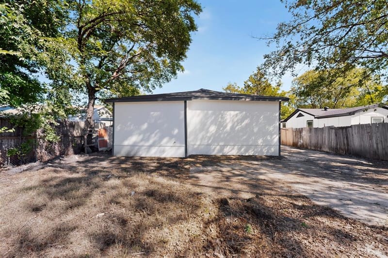 651 Ezekial Avenue, Dallas TX 75217 - Photo 37