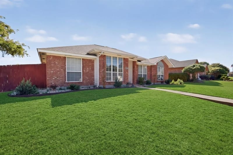 2318 Bent Bow Drive, Garland TX 75044 - Photo 3