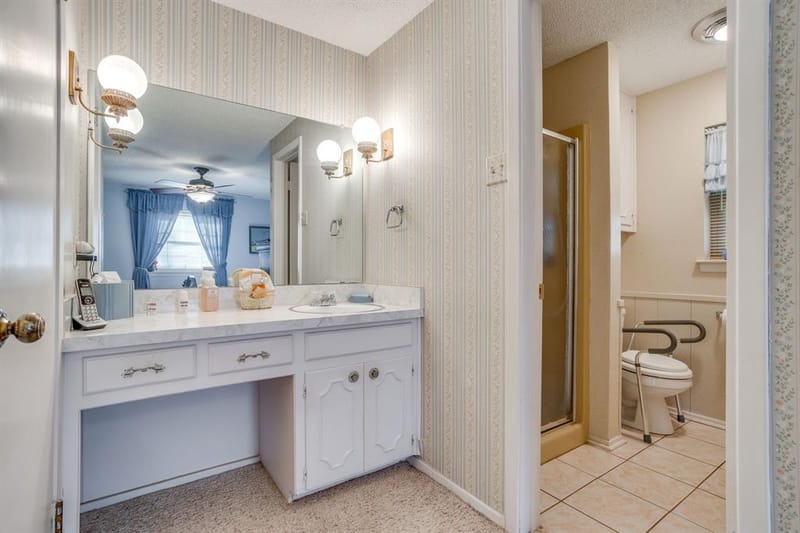 1512 Lamplighter Lane, Edgecliff Village TX 76134 - Photo 27
