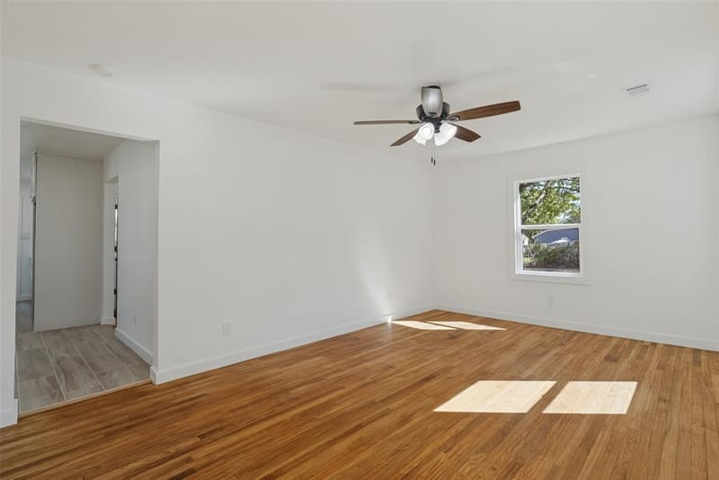 4821 Langley Road, River Oaks TX 76114 - Photo 7