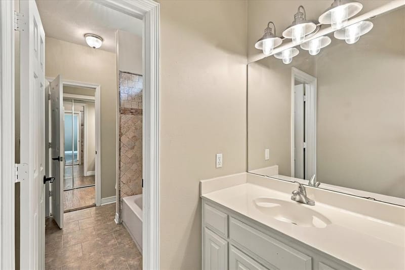 3102 Hillside Drive, Highland Village TX 75077 - Photo 32
