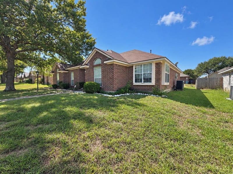 725 Andalusia Trail, DeSoto TX 75115 - Photo 27