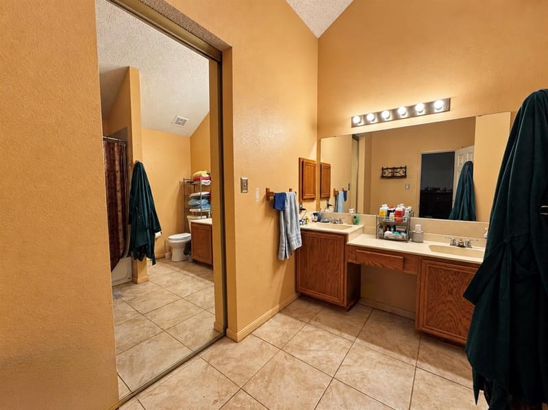 725 Andalusia Trail, DeSoto TX 75115 - Photo 18