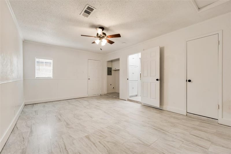 9829 GROVE OAKS Valley, Dallas TX 75217 - Photo 17